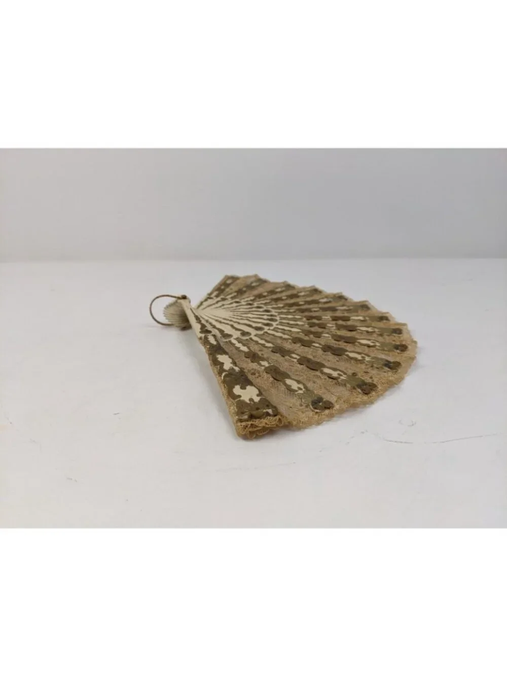 Antique Brussels Lace Hand Fan Sandlewood Ribs Gilding Intact c. 1910